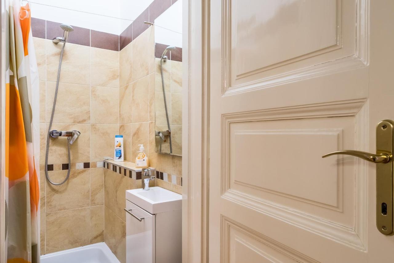 Berta - 4 Bedrooms, 3 Baths Budapeste Exterior foto