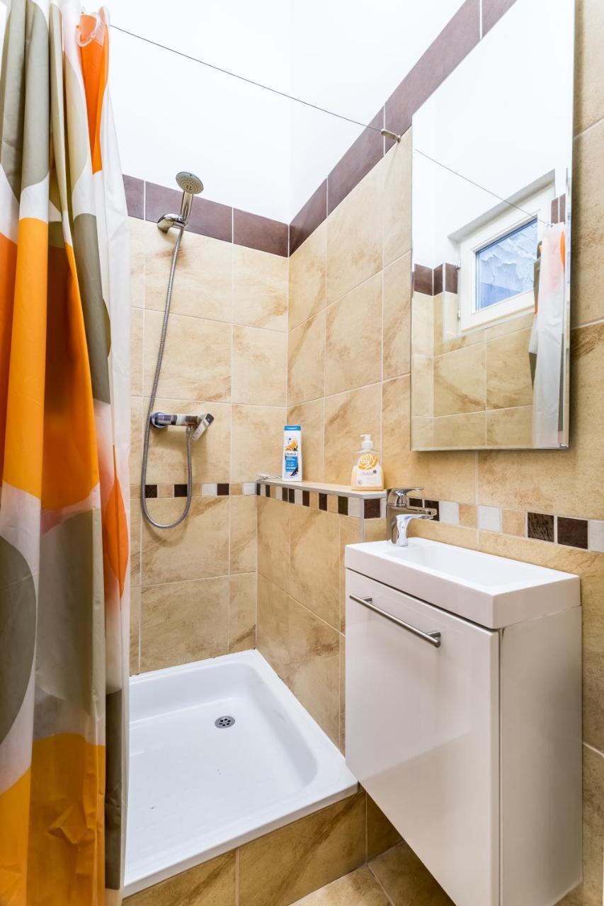 Berta - 4 Bedrooms, 3 Baths Budapeste Exterior foto